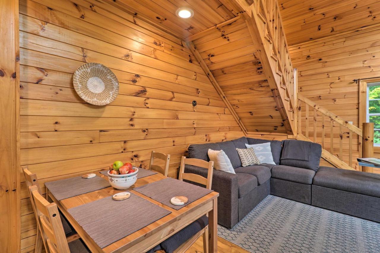 Cozy Boone Cabin With Deck Close To Downtown! 외부 사진