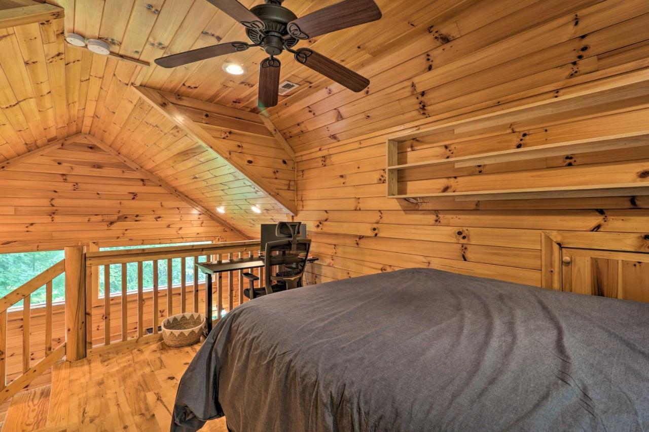 Cozy Boone Cabin With Deck Close To Downtown! 외부 사진